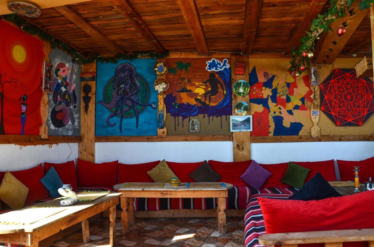 Tayought Surf Hostel Taghazout Exteriör bild