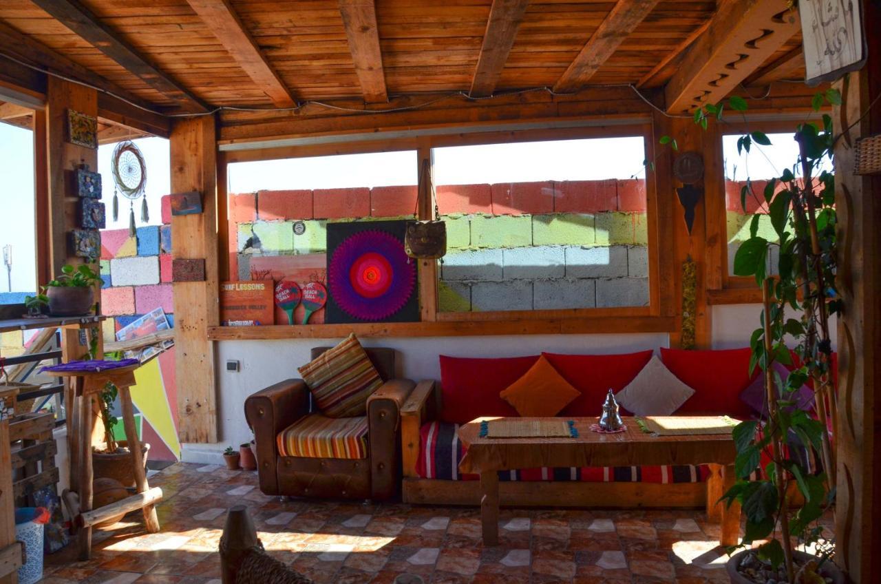 Tayought Surf Hostel Taghazout Exteriör bild